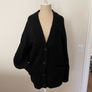 Aritzia - Wilfred Oversized Cardigan